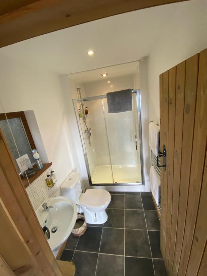 Swansea Log Cabin Pontardawe Экстерьер фото