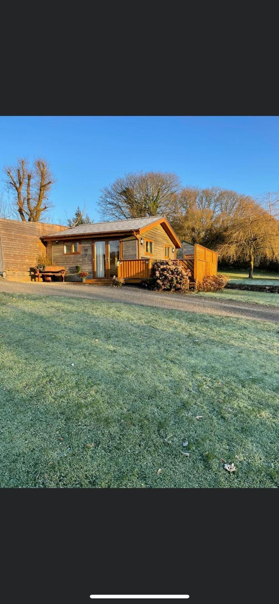 Swansea Log Cabin Pontardawe Экстерьер фото